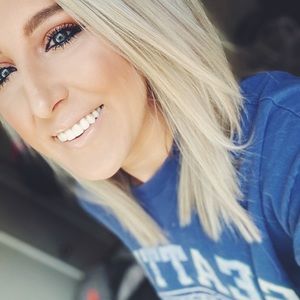 Meet your Posher, Michaela